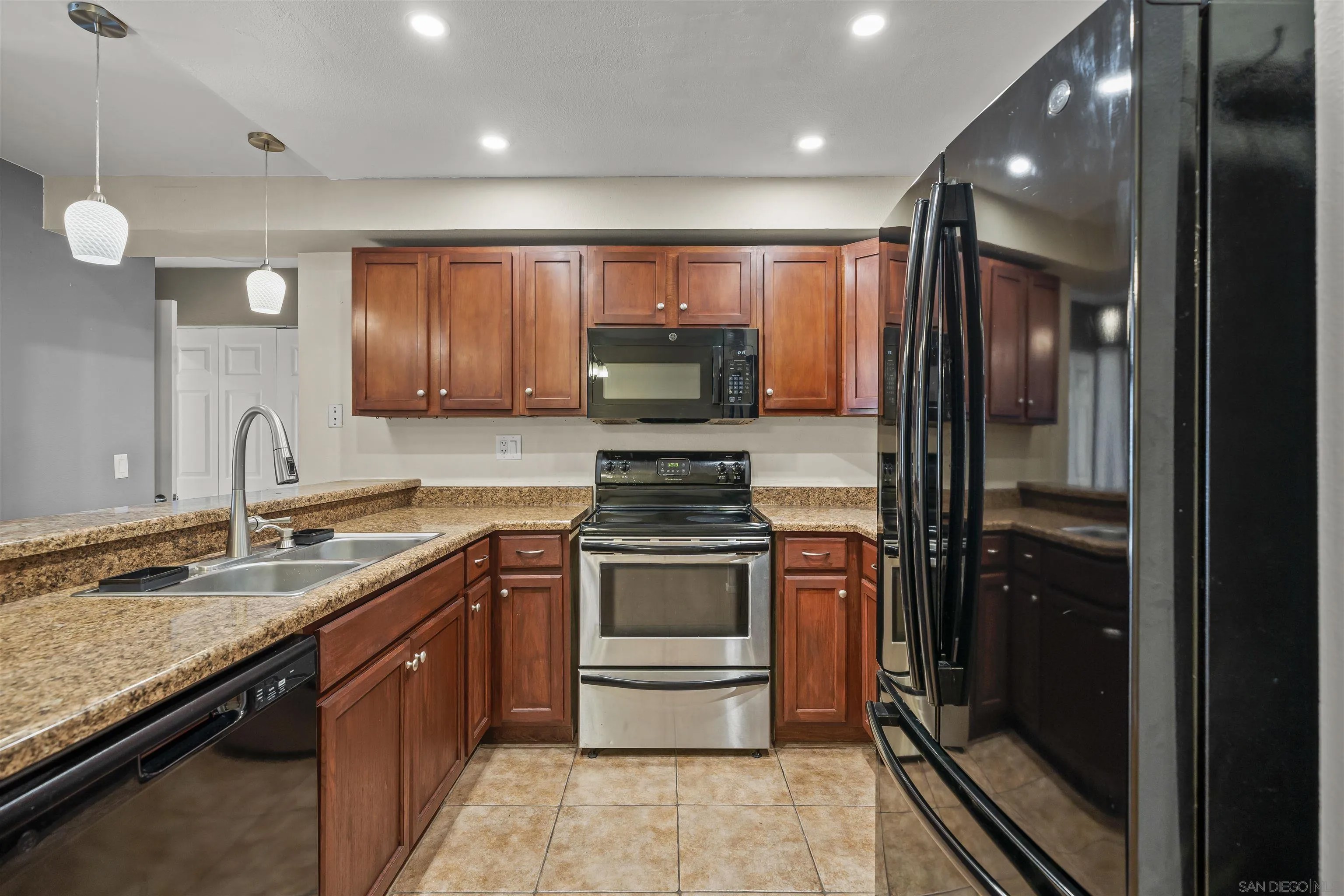 6131 Rancho Mission Rd 113