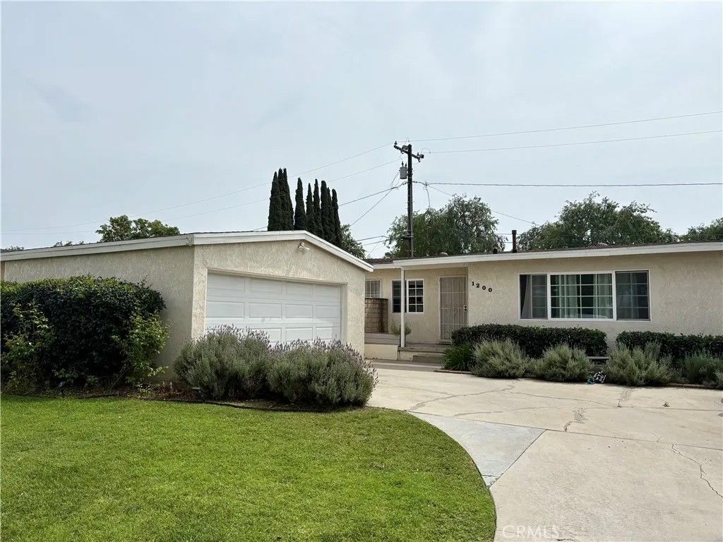 Photo of 1200 W Ash Avenue, Fullerton, CA 92833 (MLS # PW26069017)