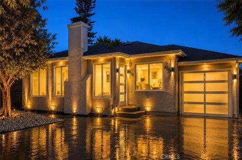 Photo of 6206 Camellia AVE, North Hollywood, CA 91606 (MLS # GD26115199)