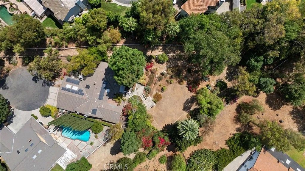 Photo of 5141 Siesta Ln, Yorba Linda, CA 92886 (MLS # OC25249100)