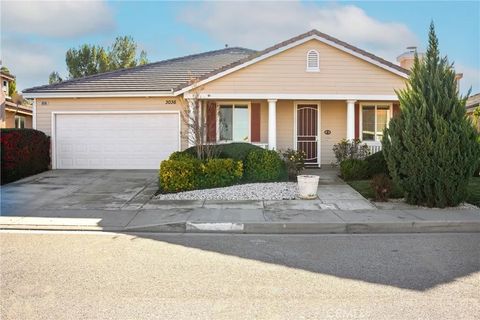 Photo of 3036 Tournament Dr, Palmdale, CA 93551 (MLS # SR26011501)