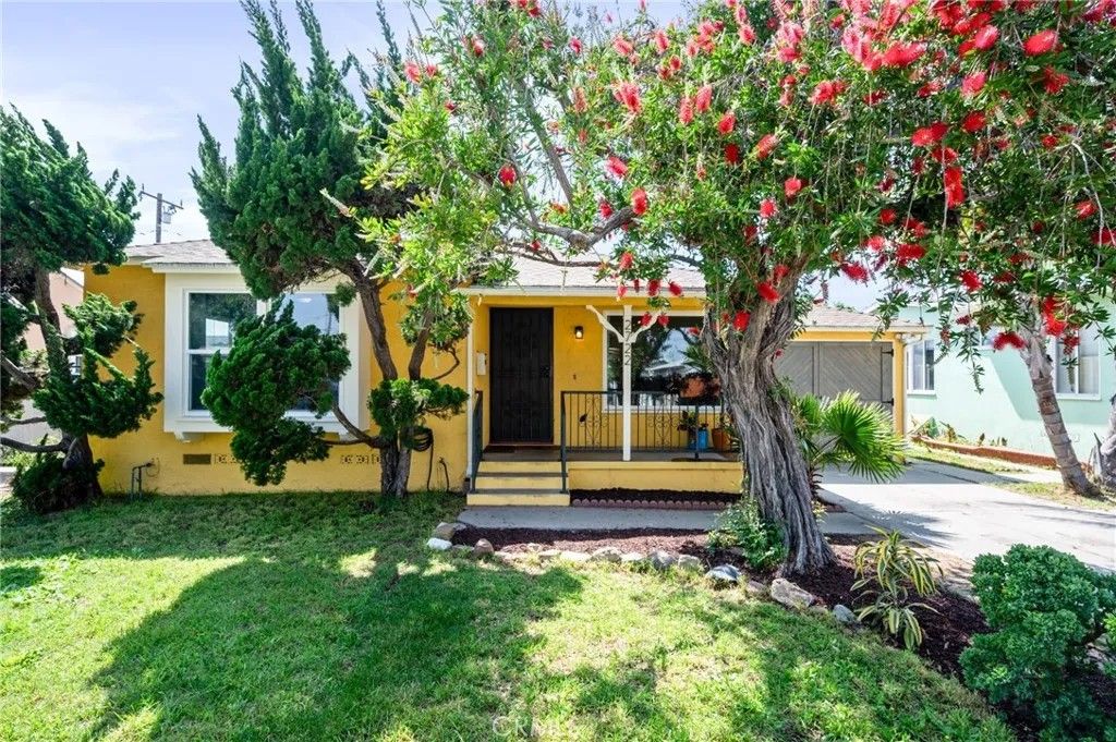 Photo of 2722 W 146th St, Gardena, CA 90249 (MLS # SB26063878)