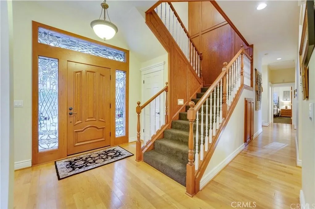 490 Bay View Court