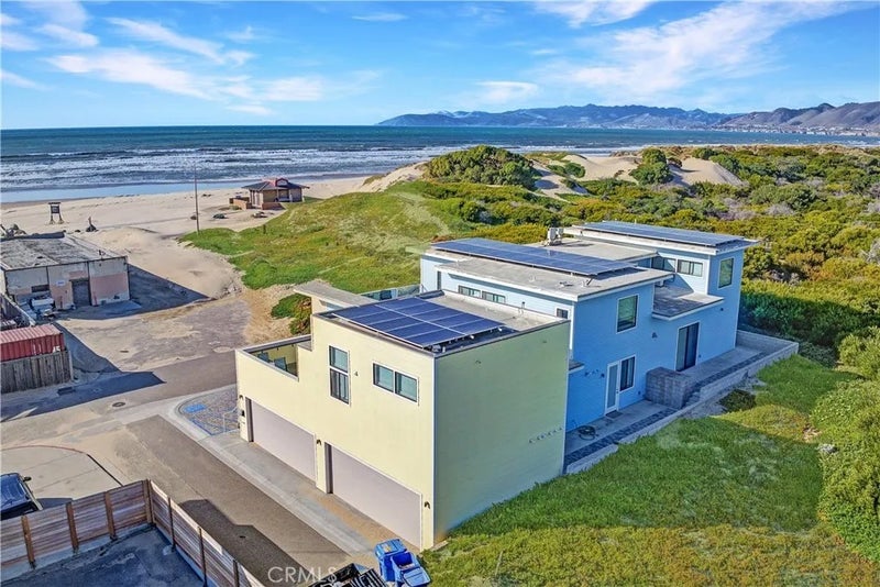 1111 Strand Way
