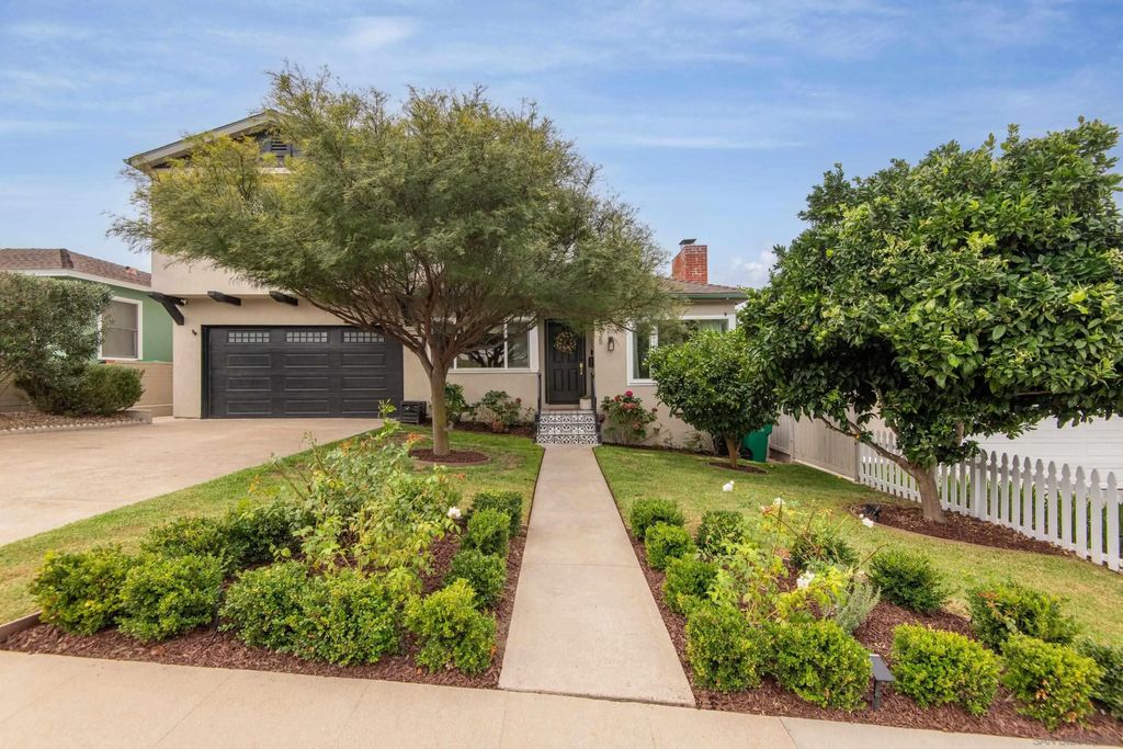 Photo of 3435 Udall St, San Diego, CA 92106 (MLS # 2600874)