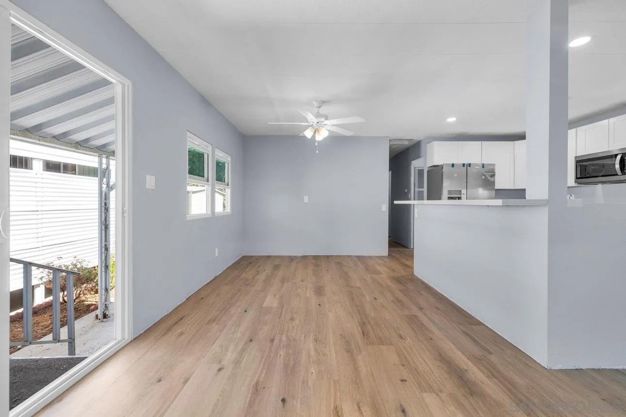 4912.5 Old Cliffs Road