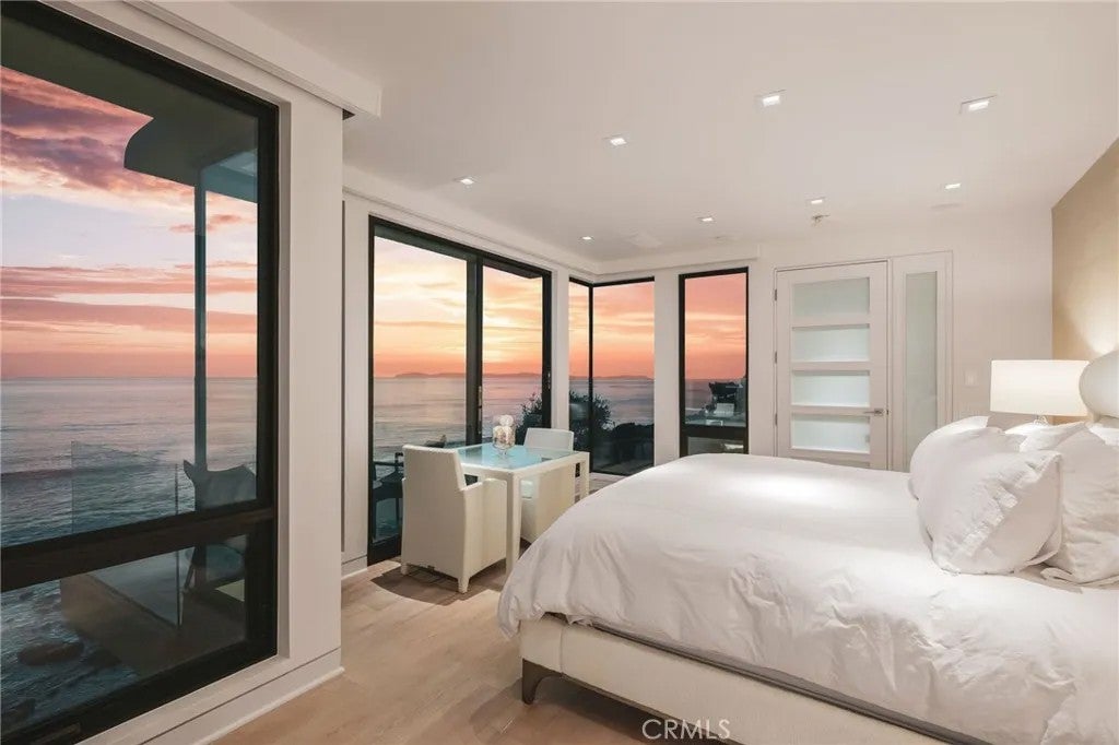 1715 Ocean Way