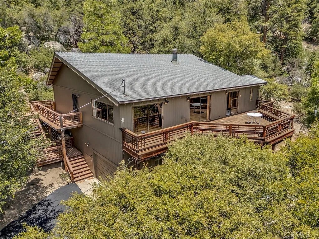 25360 Green Oaks Court