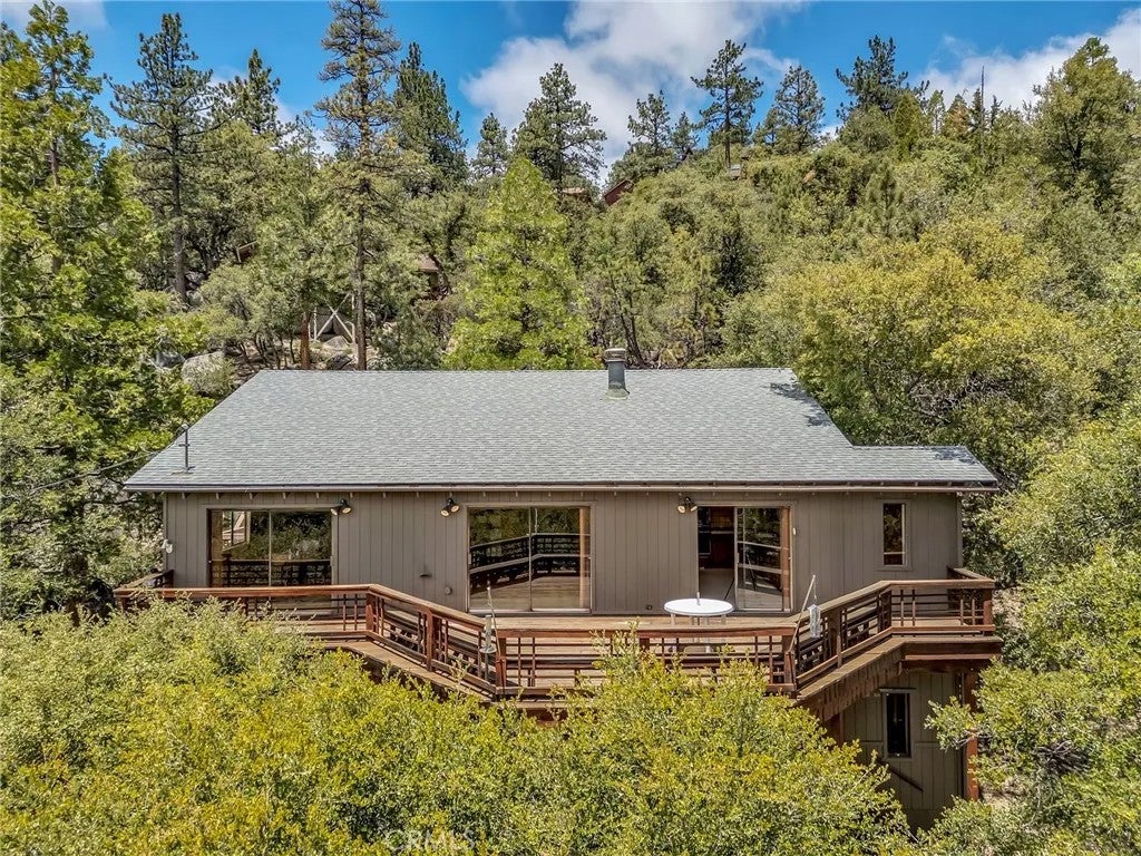 25360 Green Oaks Court