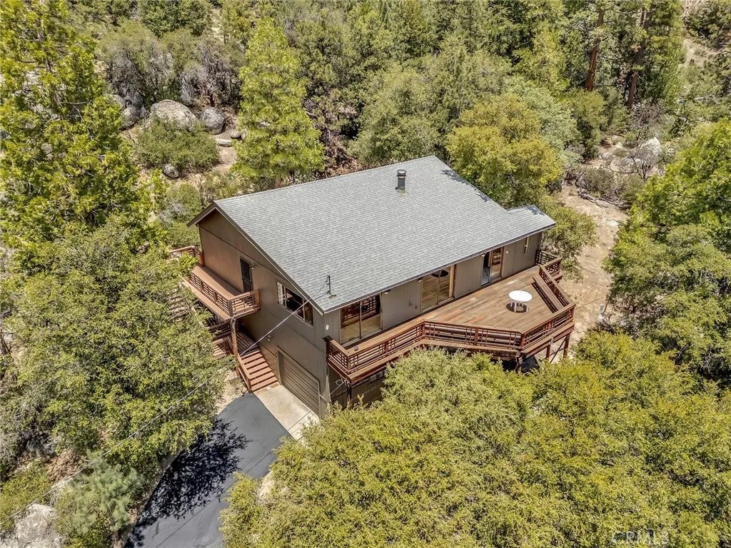 25360 Green Oaks Court