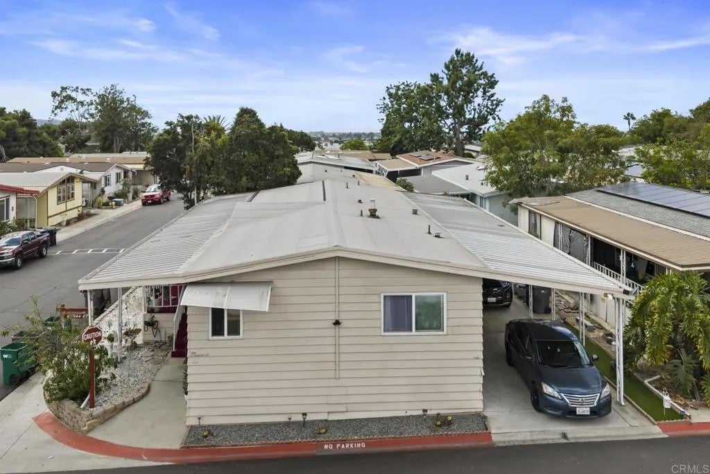 3340 Del Sol 139