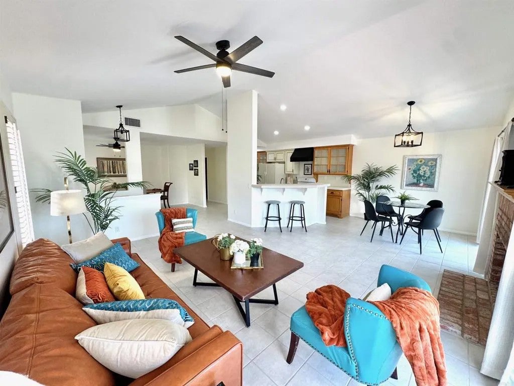 1241 Pearlbush Court