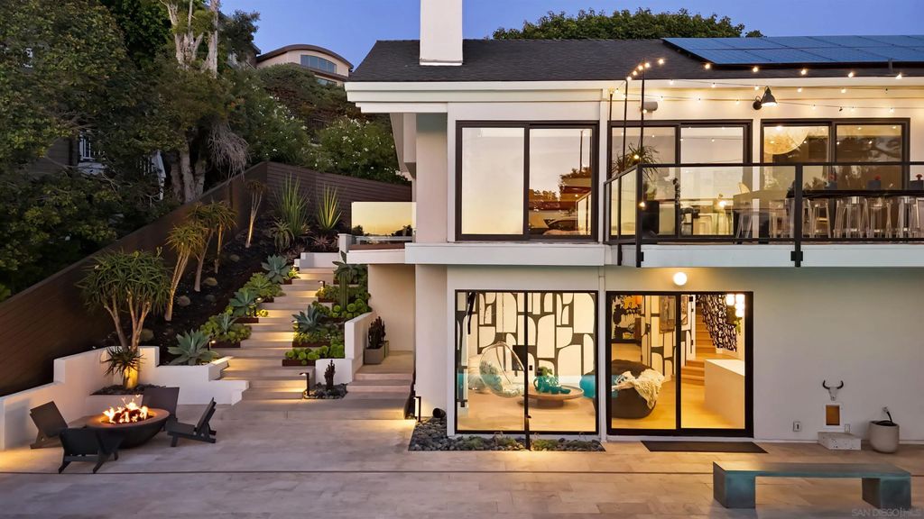 Photo of 5676 Taft Ave, La Jolla, CA 92037 (MLS # 2601090)