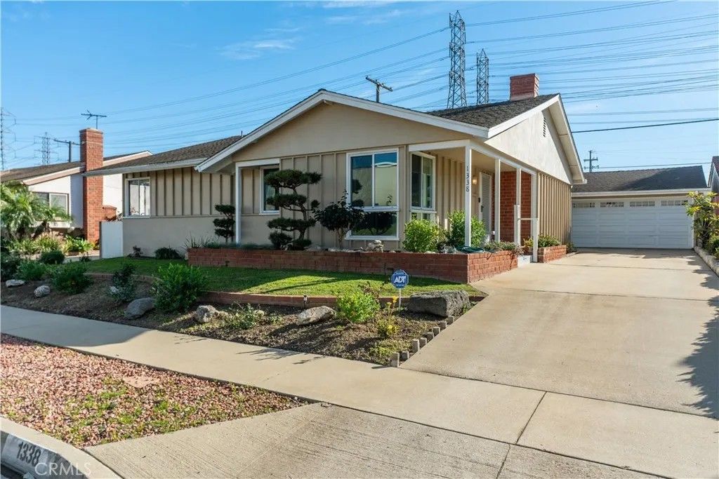 Photo of 1338 W Cassidy St, Gardena, CA 90248 (MLS # SB26009036)