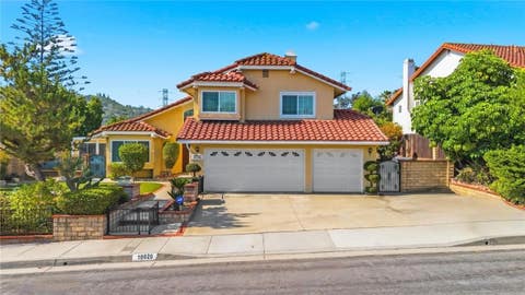 Photo of 18020 Cocklebur Place, Rowland Heights, CA 91748 (MLS # TR26167370)