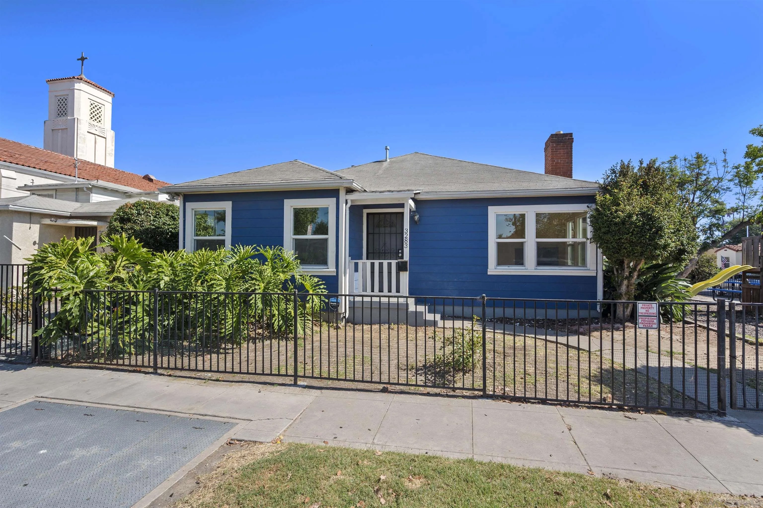 3283 Meade Avenue
