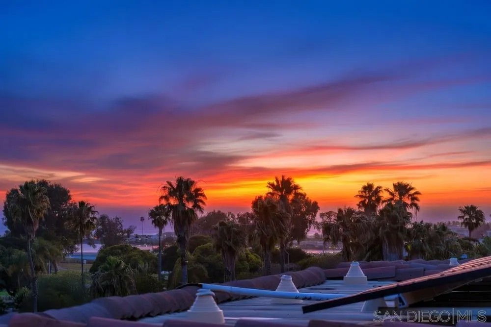 4477 Mentone Street Unit 105