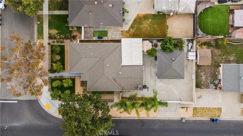 Photo of 6165 Autry Avenue, Lakewood, CA 90712 (MLS # PW26001481)