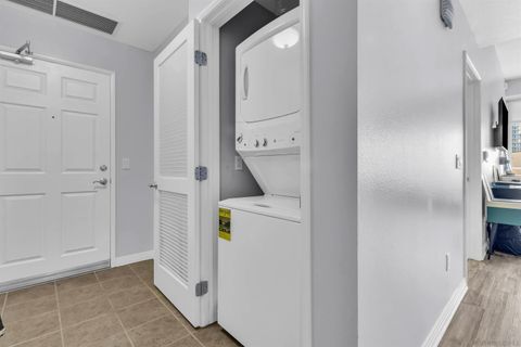 Tiny photo for 427 9th Ave #1308, San Diego, CA 92101 (MLS # 250036800)