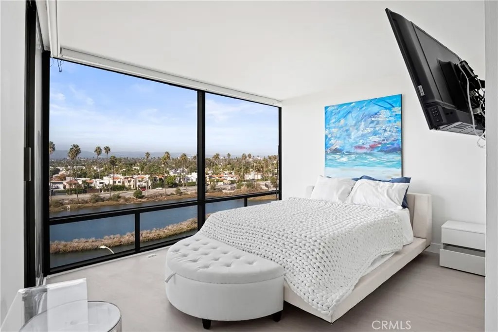 4265 Marina City Dr. 207