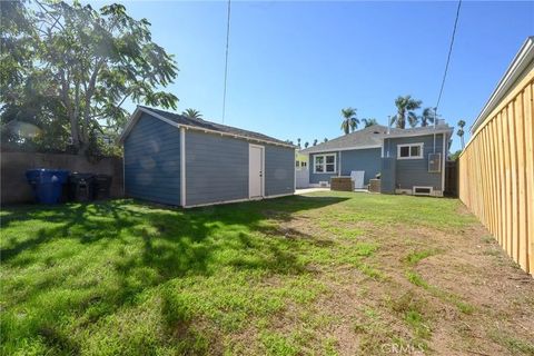 Tiny photo for 4524 2nd Avenue, Los Angeles, CA 90043 (MLS # DW25271223)