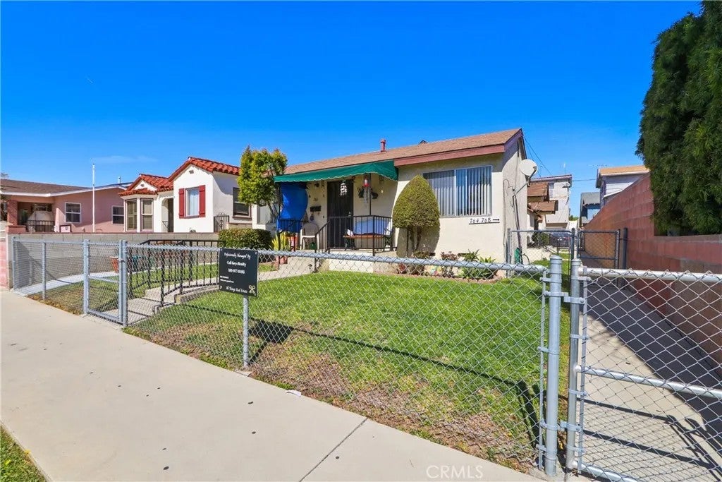764 W 12th