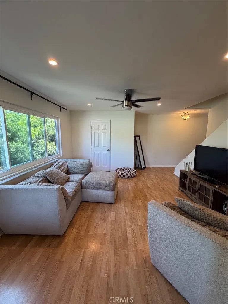 725 Coronado 206