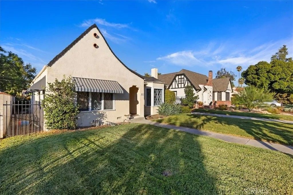 Photo of 4311 Sunnyside Dr, Riverside, CA 92506 (MLS # IV25273311)