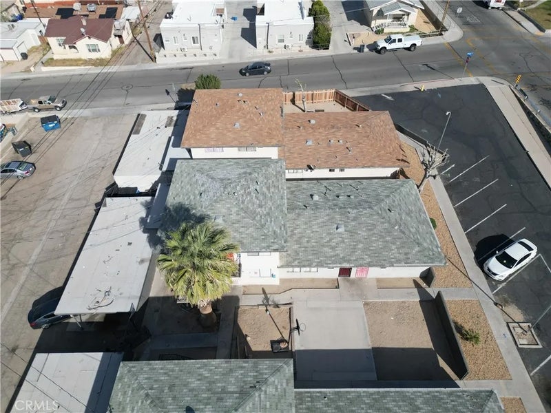 109 W Buena Vista
