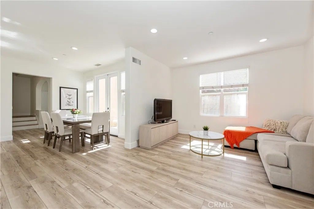 Photo of 94 Chantilly, Irvine, CA 92620 (MLS # OC26081372)