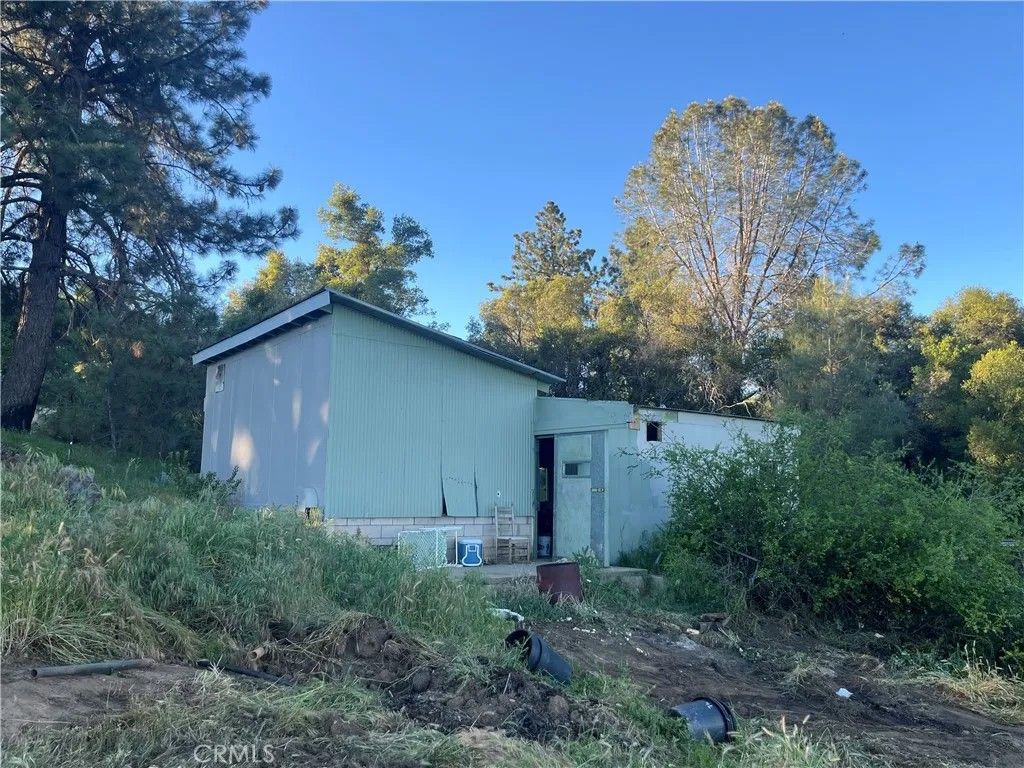 Photo of 5643 Carleton Rd, Mariposa, CA 95338 (MLS # MP26077218)