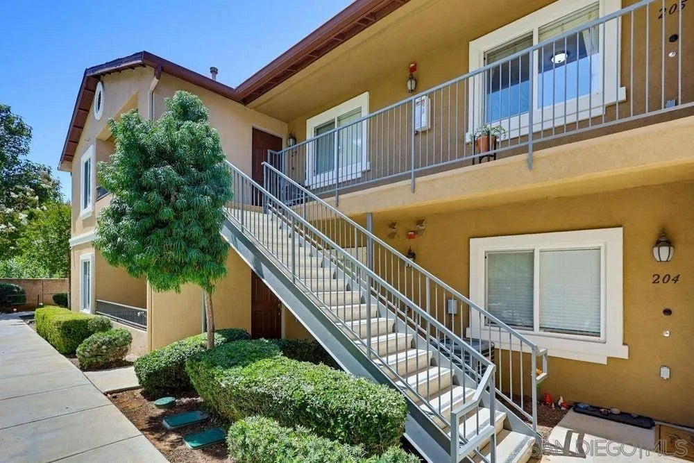 9728 Marilla Dr 205