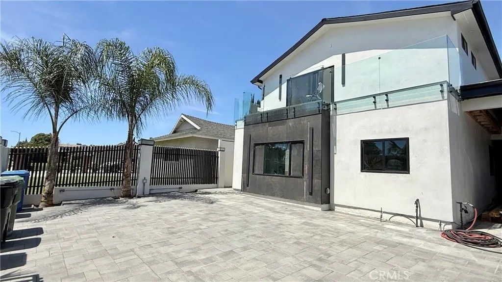 Photo of 16015 Acre St, North Hills, CA 91343 (MLS # GD26088588)