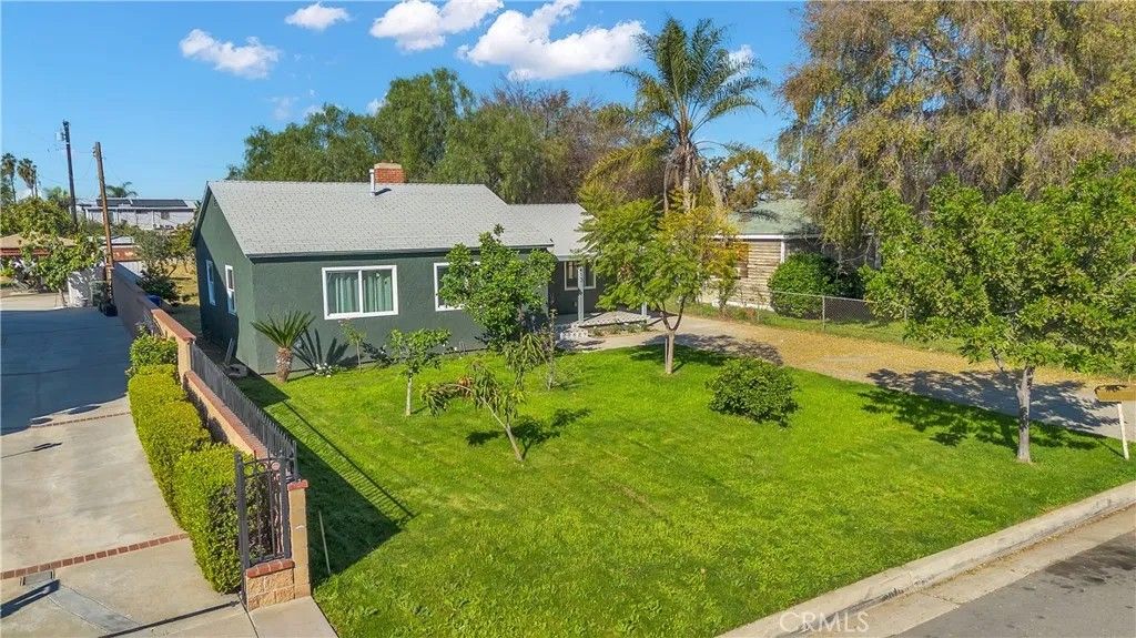 Photo of 1413 S Spruce St, Montebello, CA 90640 (MLS # RS26013032)