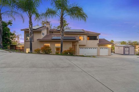 Photo of 200 N Upas St, Escondido, CA 92025 (MLS # 260008724)