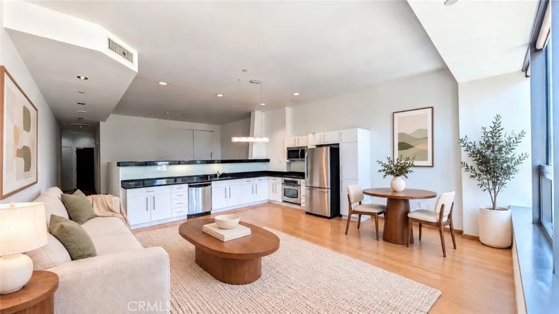 1100 Wilshire Boulevard 2507
