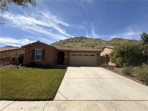 Photo of 852 Yukon Dr, San Jacinto, CA 92582 (MLS # CV26055566)