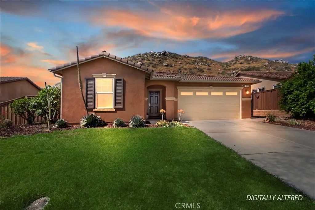 Photo of 852 Yukon Dr, San Jacinto, CA 92582 (MLS # CV26055566)