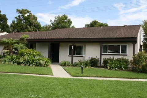 2011 W Katella Ave Unit 1, Anaheim, CA 92804 - #: CV26161294