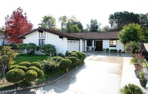 Photo of 1417 Via Christina, Vista, CA 92084 (MLS # PTP2508850)