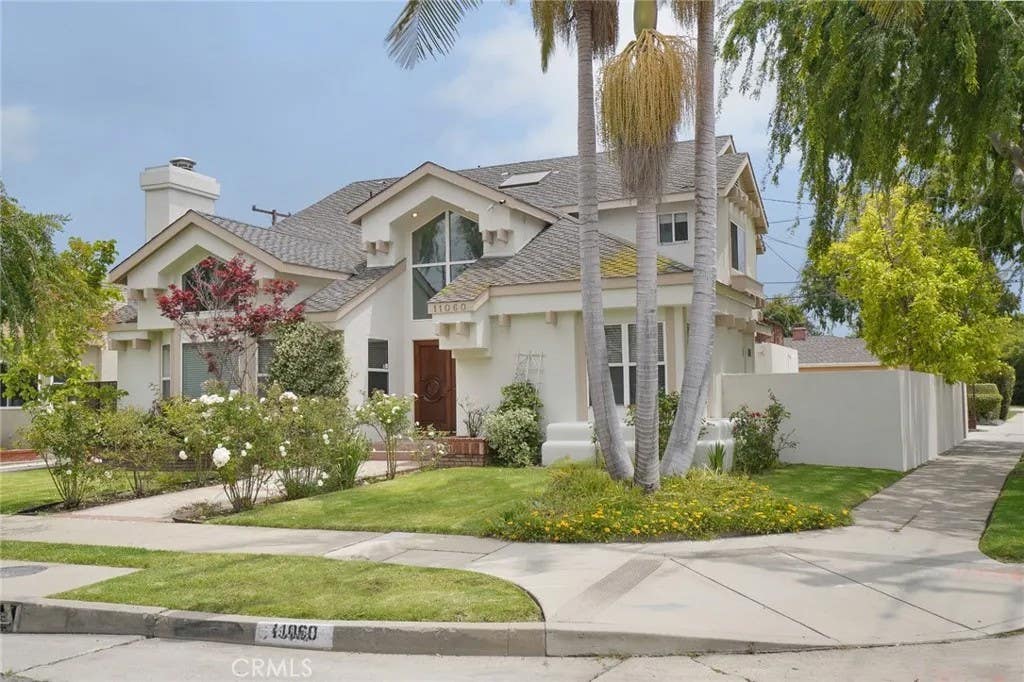 Photo of 11060 Wagner Street, Culver City, CA 90230 (MLS # SB26173652)