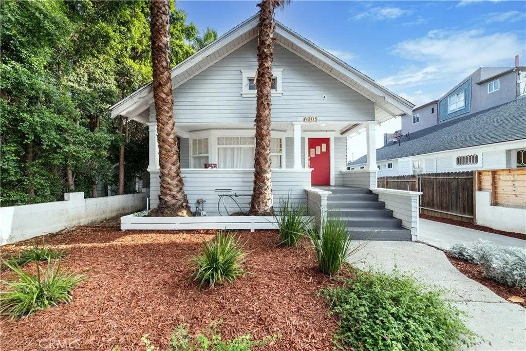 Photo of 6008 Carlton Way, Los Angeles, CA 90028 (MLS # SR26071118)