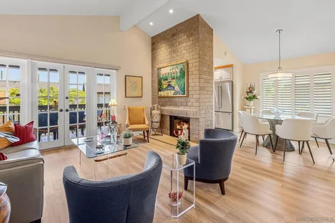 6038 Cirrus St, San Diego, CA 92110 - #: 250039975