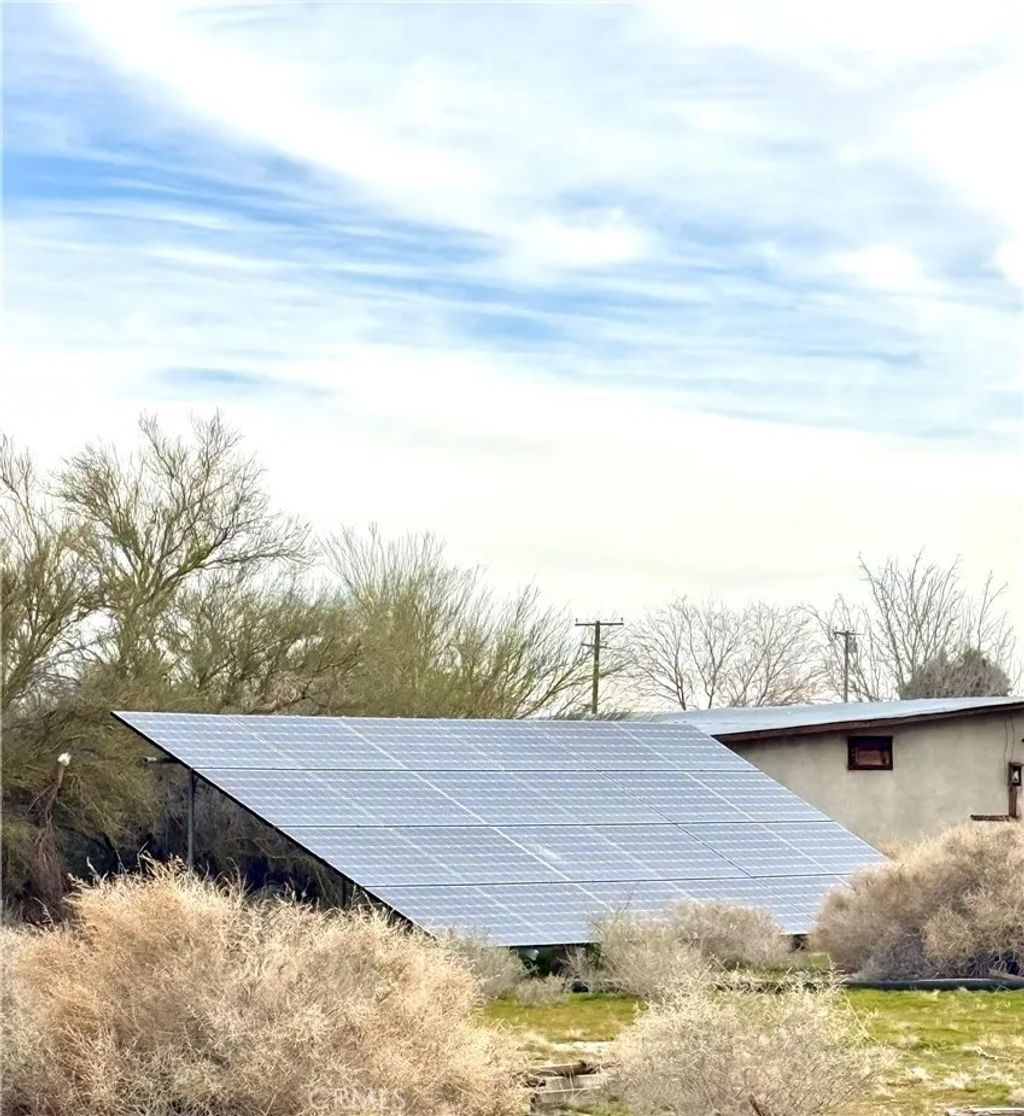 Photo of 19859 Anahola Road, Helendale, CA 92342 (MLS # HD26017189)