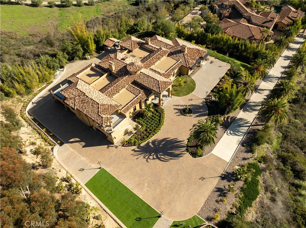 6884 Poco Lago