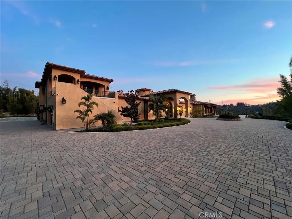6884 Poco Lago