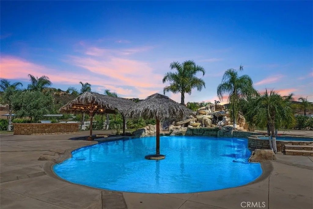 Photo of 37789 Avenida La Cresta, Murrieta, CA 92562 (MLS # SW25171040)