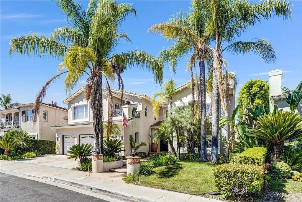 Photo of 7325 Rutherford Hill Drive, West Hills, CA 91307 (MLS # SR26184349)