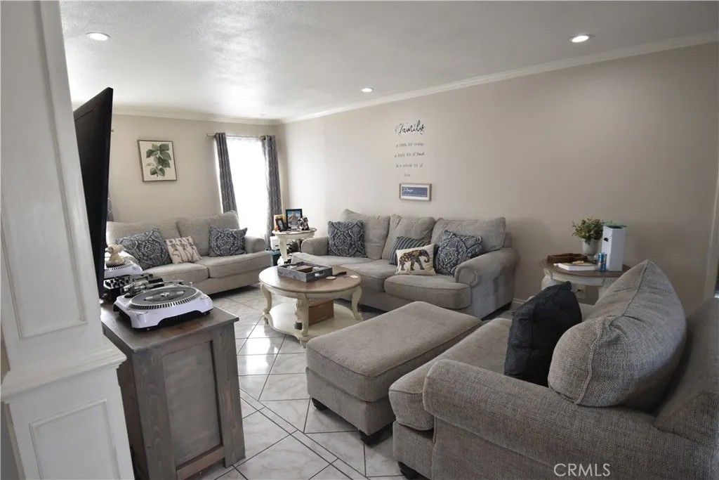Photo of 848 Via Felipe, Corona, CA 92882 (MLS # IG26037183)