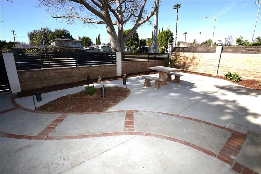 Photo of 11622 Balboa Boulevard, Granada Hills, CA 91344 (MLS # GD25267756)